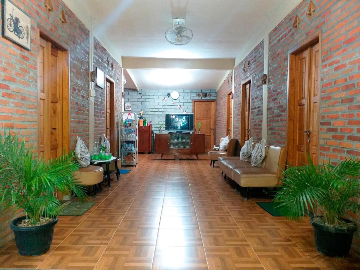 Ngampilan Backpacker Hostel Yogyakarta Eksteriør billede