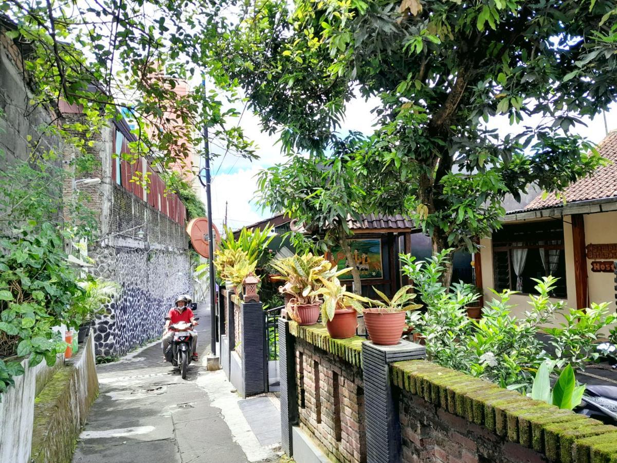 Ngampilan Backpacker Hostel Yogyakarta Eksteriør billede