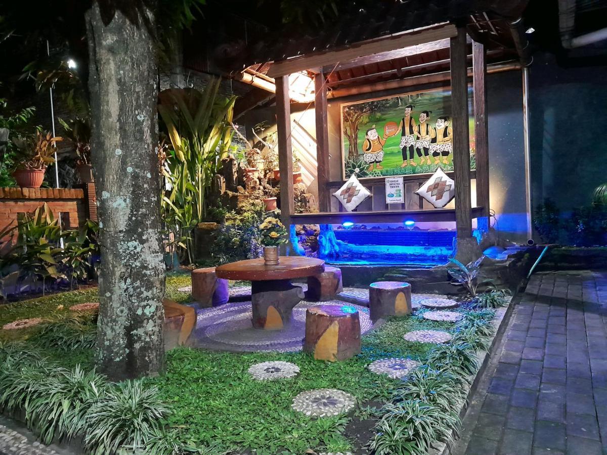 Ngampilan Backpacker Hostel Yogyakarta Eksteriør billede