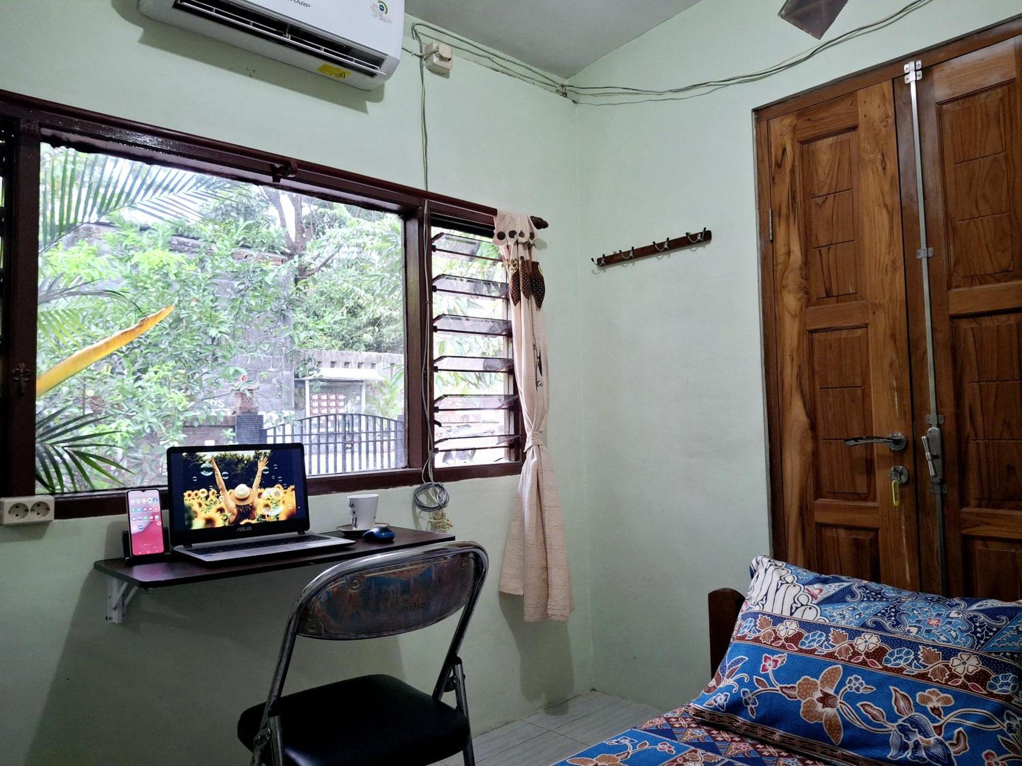 Ngampilan Backpacker Hostel Yogyakarta Eksteriør billede